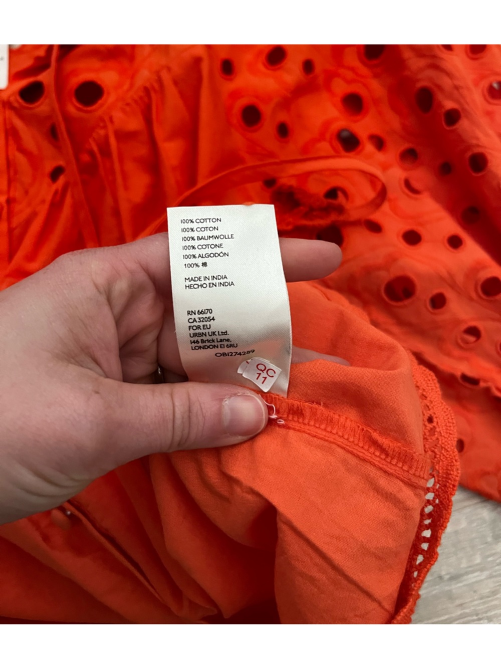 Anthropologie Women’s Chantal Orange Red Eyelet Puff-Sleeve Button Blouse Small - Picture 10 of 12